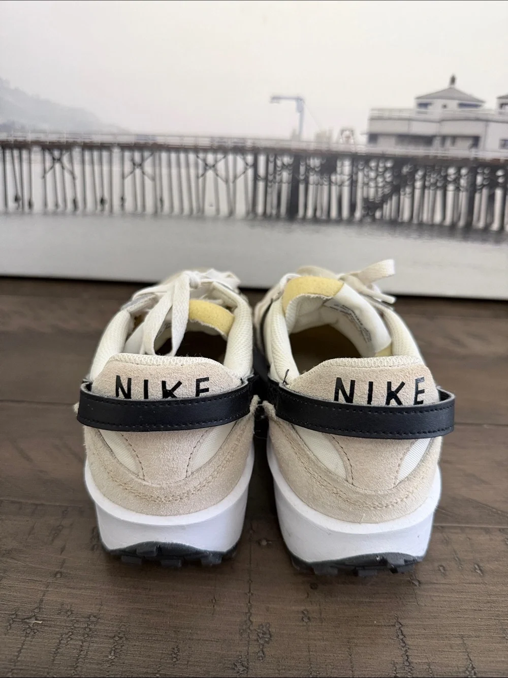 Nike Women DEBIT WAFFLE SANDDRIFT BLACK - Picture 5 of 6